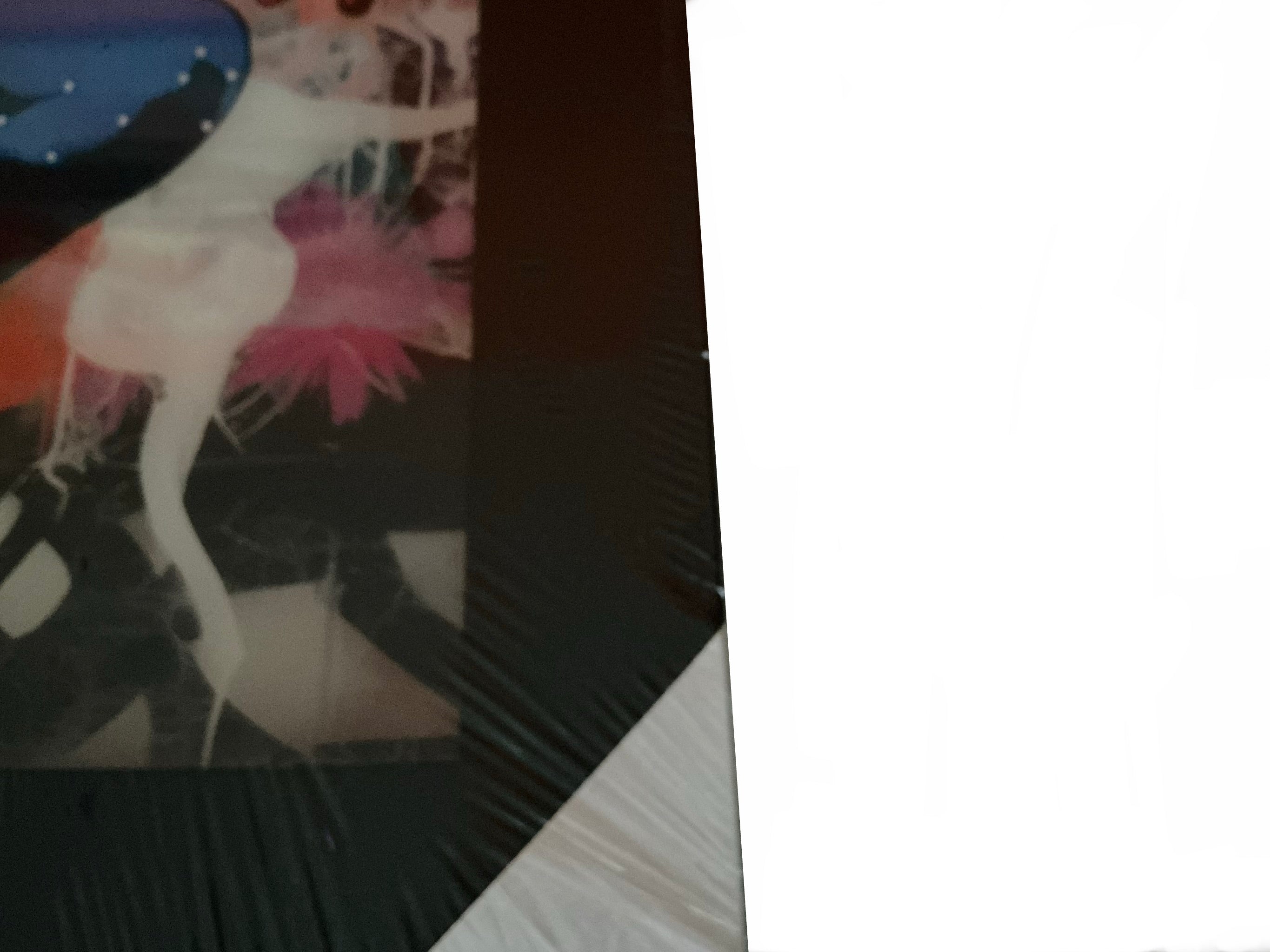 Tempered Glass Art ‘Spiderman’ With Crystals