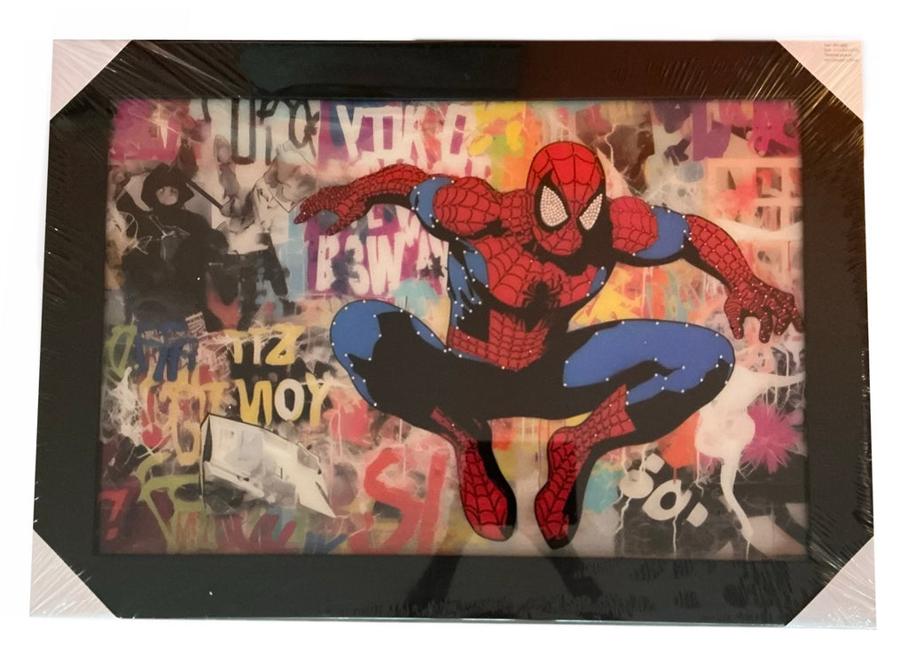 Tempered Glass Art ‘Spiderman’ With Crystals