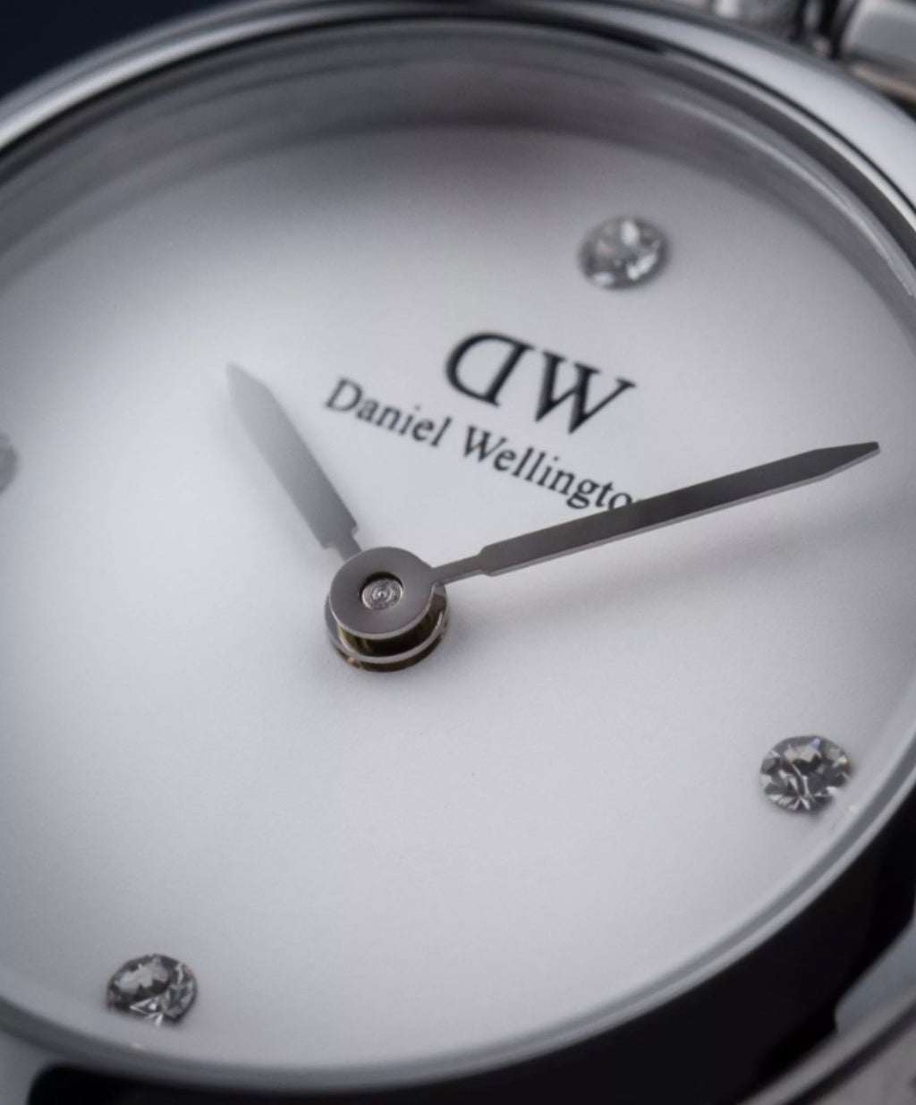 Daniel Wellington Ladies Watch Elan Lumine Silver 22 DW00100716