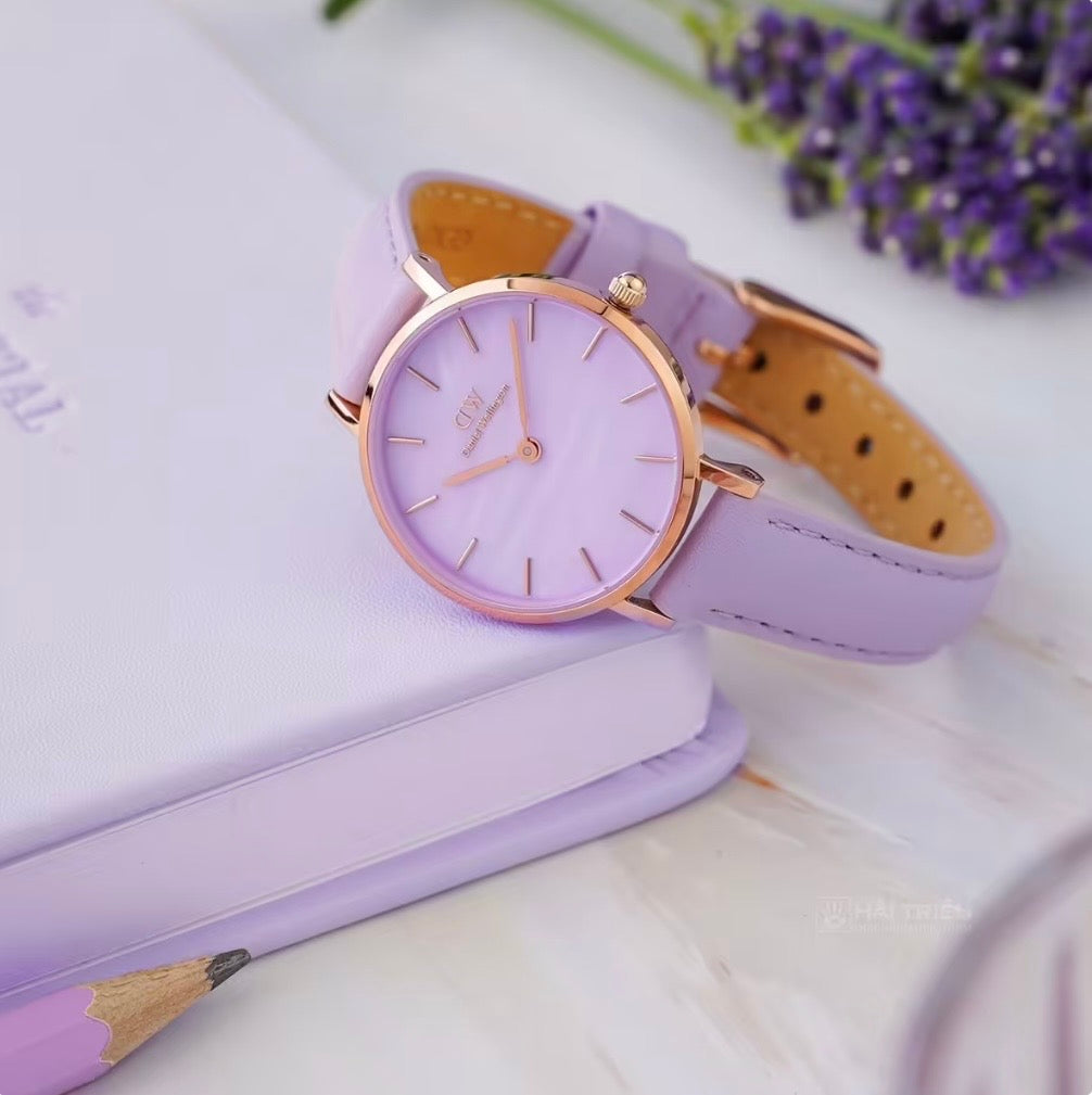 Daniel Wellington Ladies Watch Petite Lavender 28 DW00100634