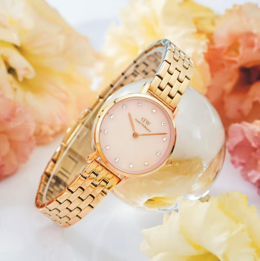 Daniel Wellington Womens Petite Lumine Melrose Watch Rose Gold DW00100617