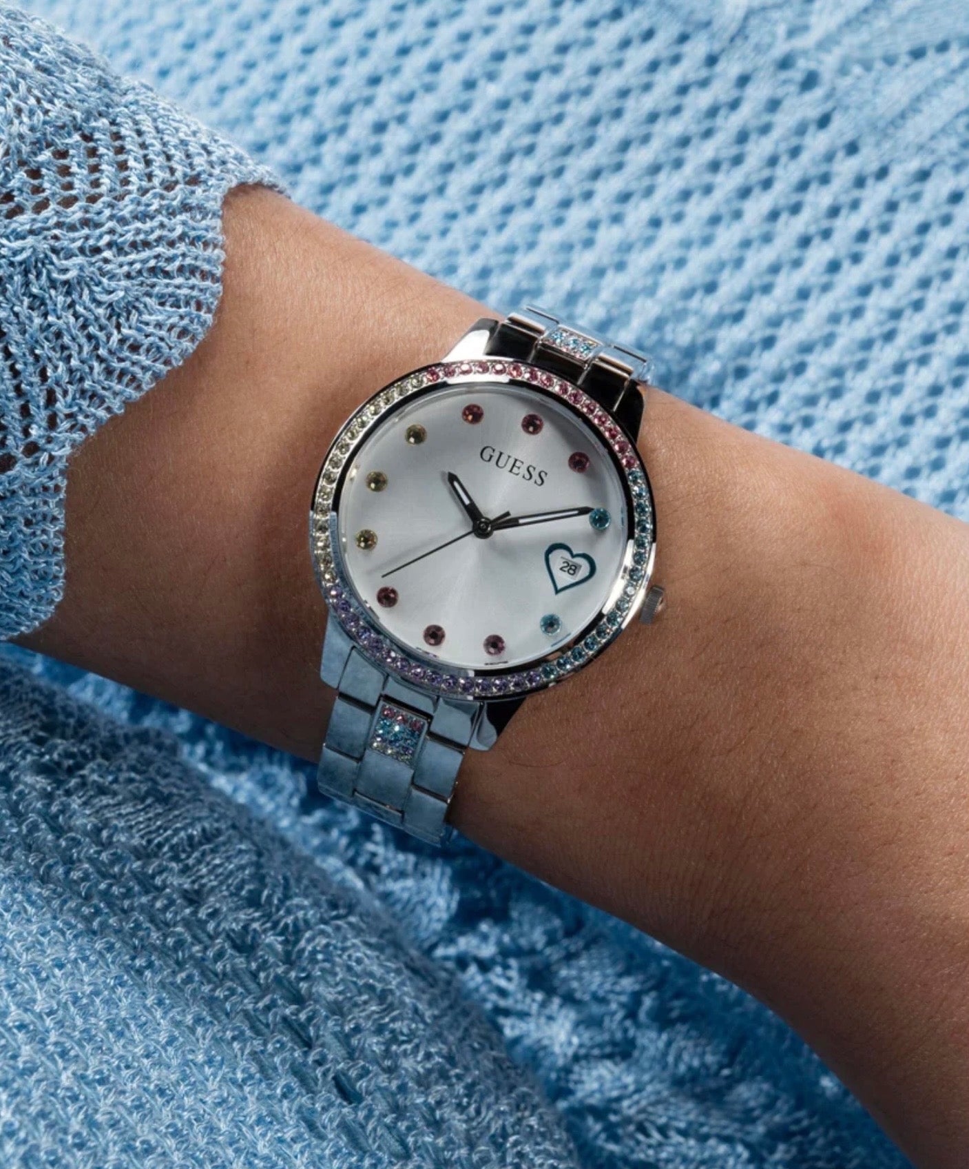 Guess Womens Three of Hearts Watch Silver GW0657L1